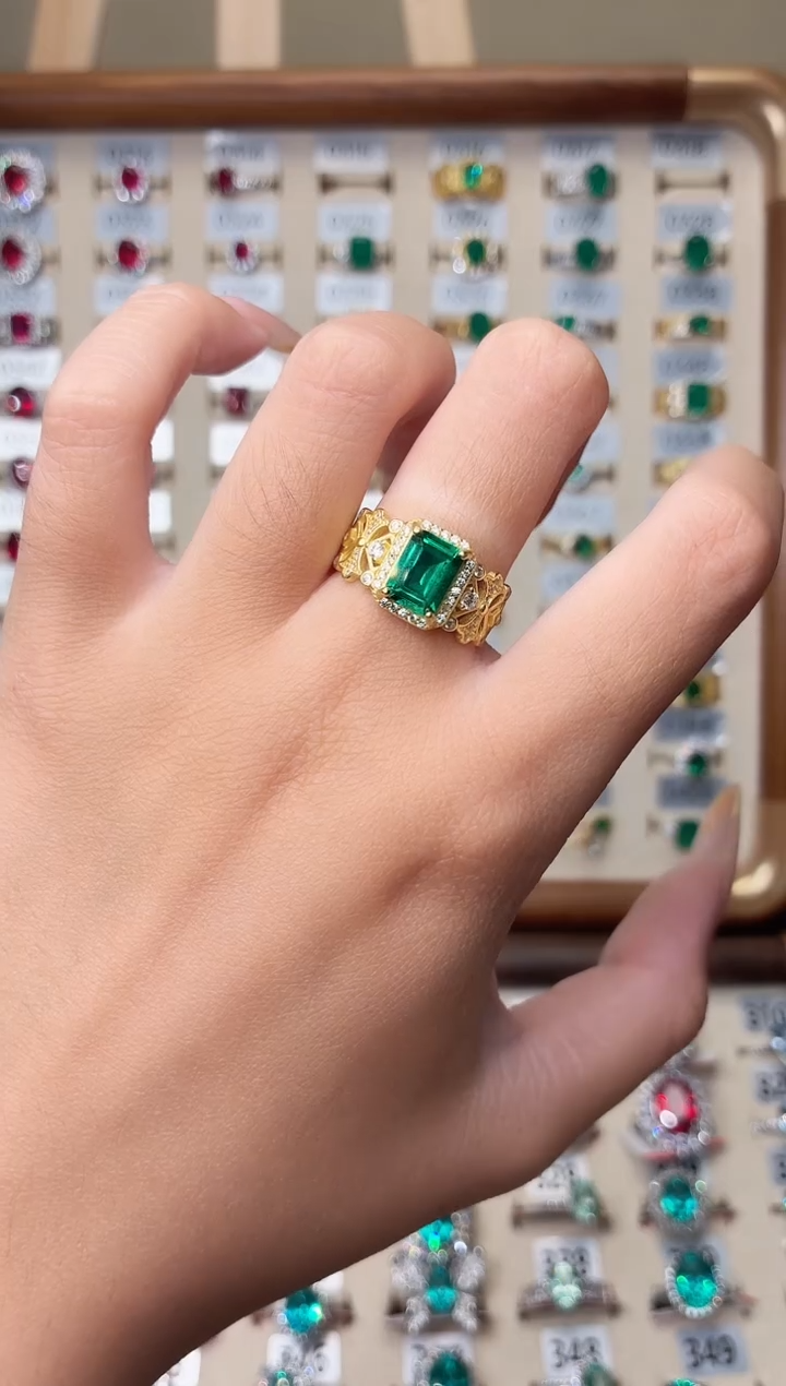 银S925镶嵌戒指祖母绿000