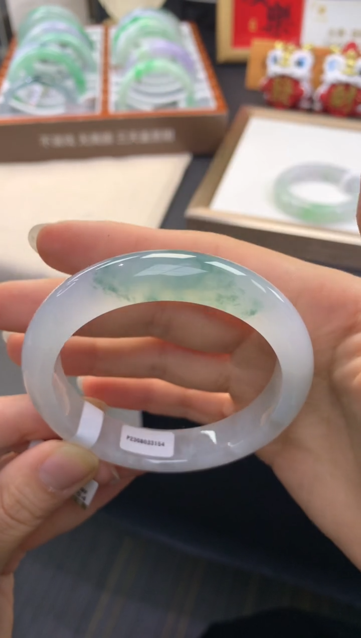 【闪购商品】翡翠手镯未镶嵌              