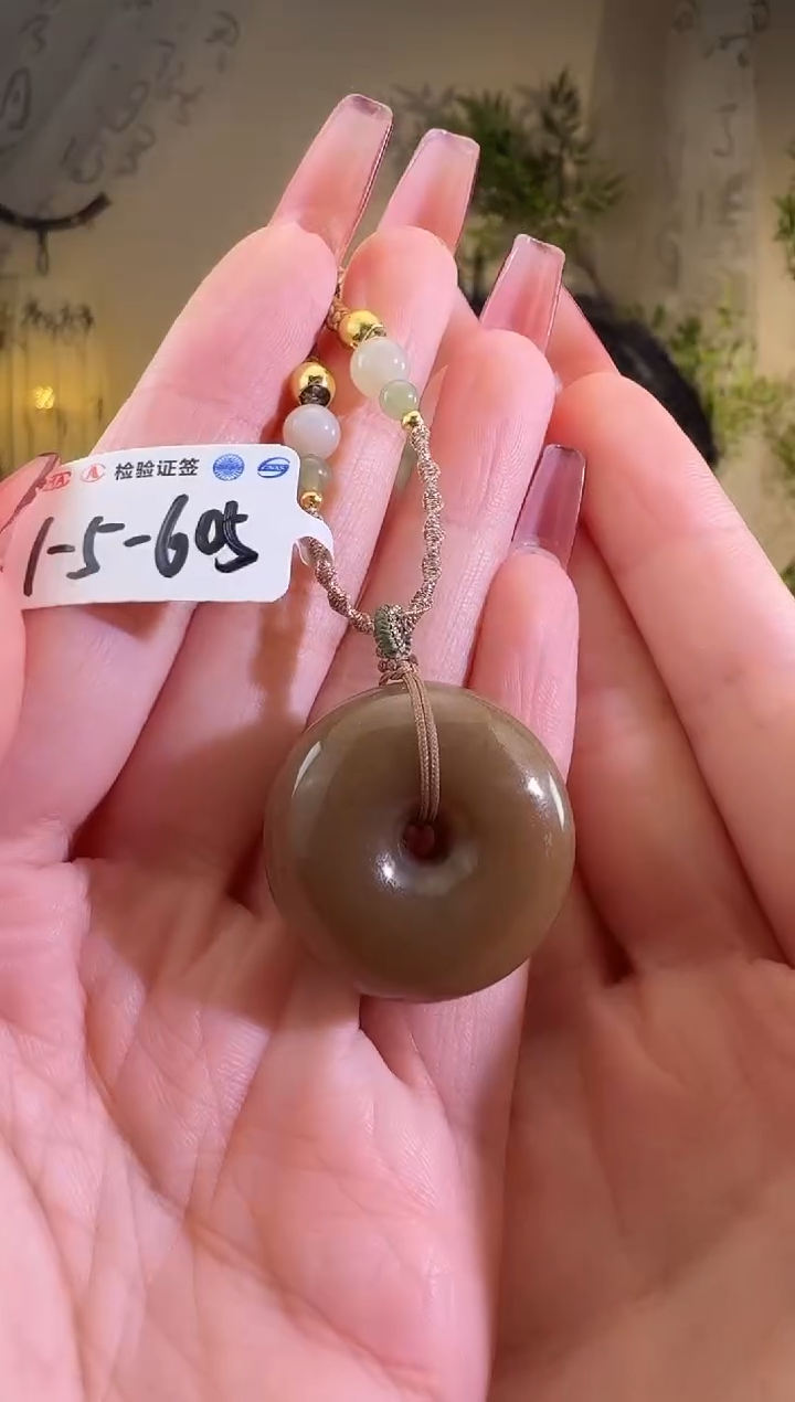 【闪购商品】和田玉颈饰未镶嵌605