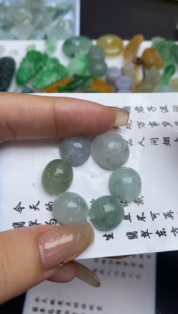 未镶嵌定制翡翠翡翠毛货~