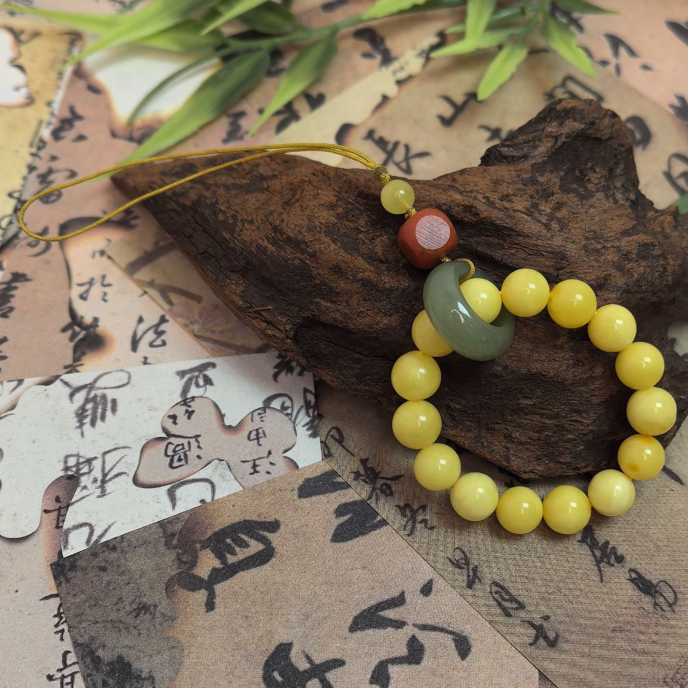 【蜜语】原创天然 蜜蜡小手捻手机挂指尖盘玩摸鱼必备