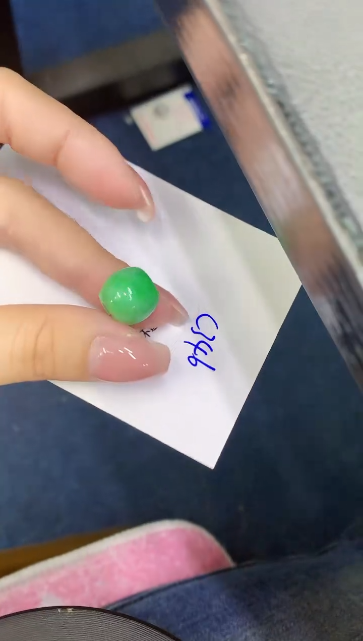 翡翠18K金镶嵌颈饰00000000000