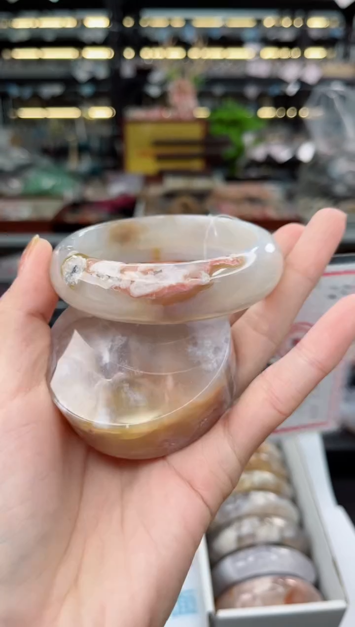 【闪购商品】石英质玉手镯未镶嵌60圈口（不退不换）1503186