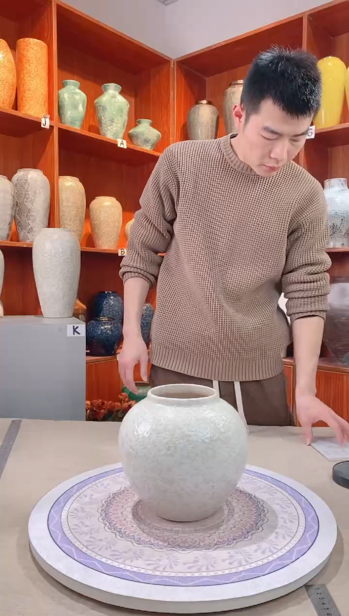 【闪购商品】瓶茶白 小号 陶瓷花瓶 无花