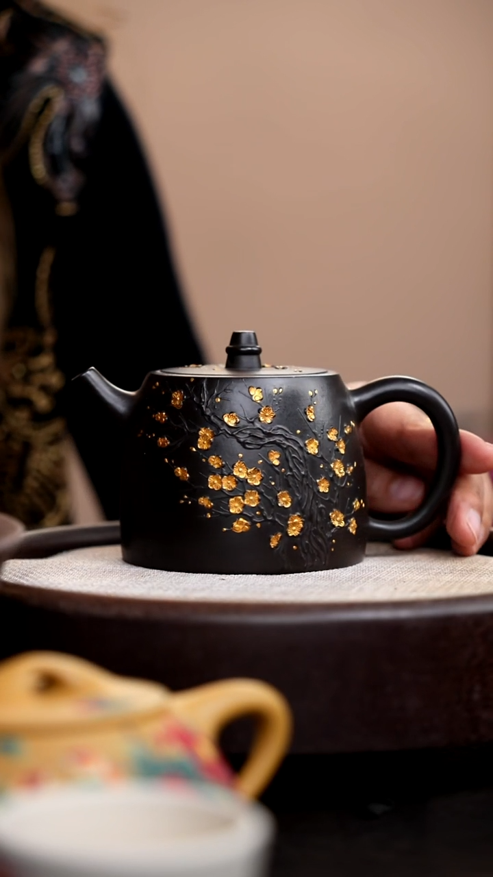 茶壶紫砂捂灰朱泥描金梅花汉铎