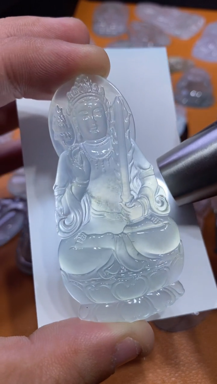 【闪购商品】翡翠吊坠(不含链)未镶嵌虚空6800