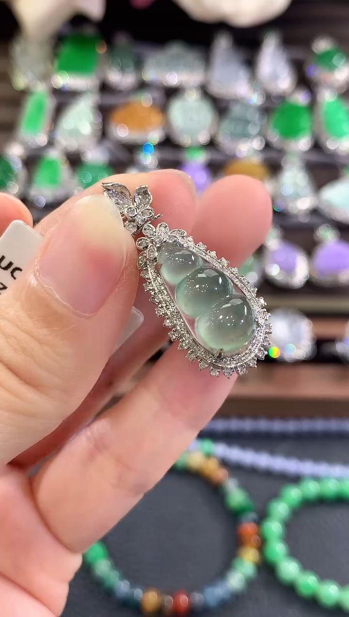 吊坠(不含链)18K金镶嵌翡翠d20   