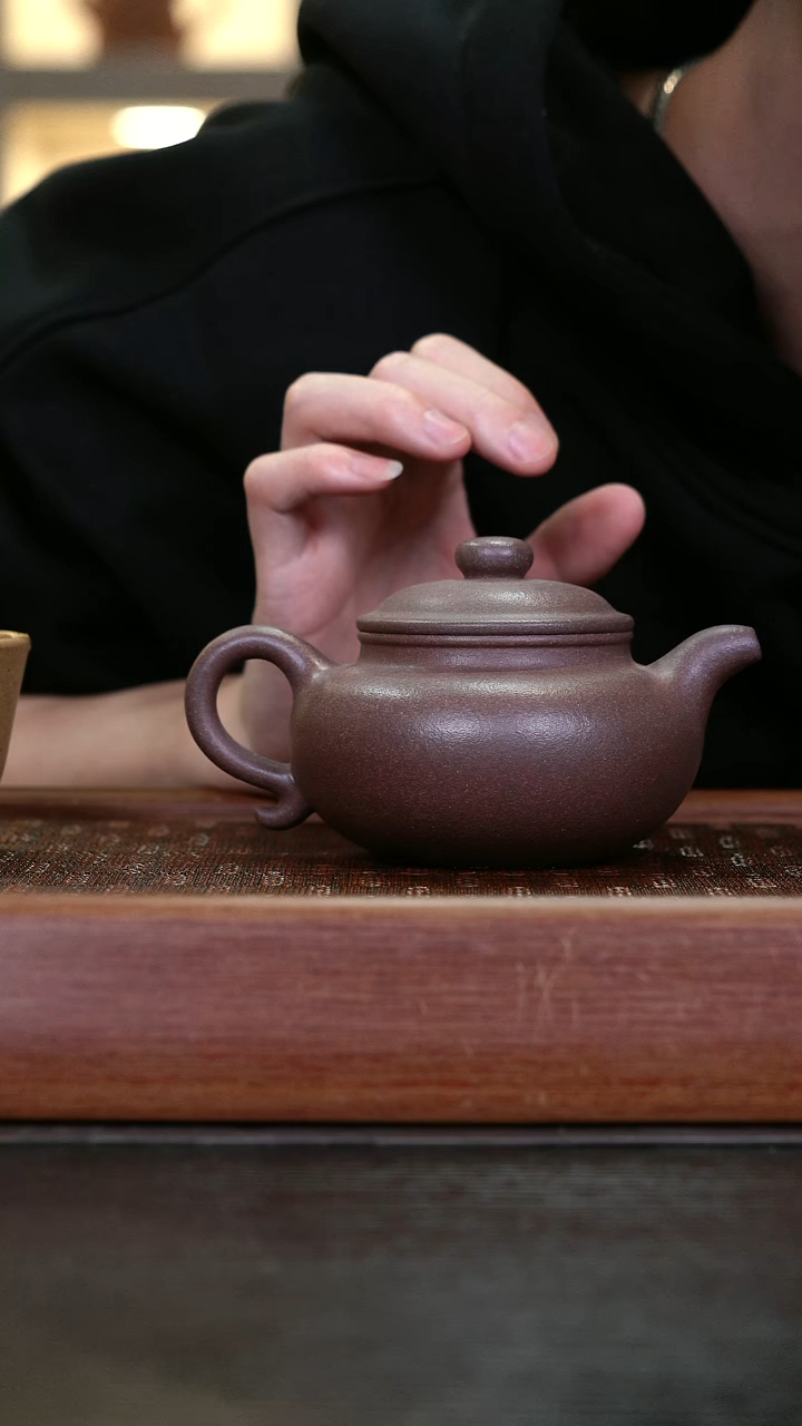 茶壶紫砂JF    全砂桃花泥     仿古    250cc