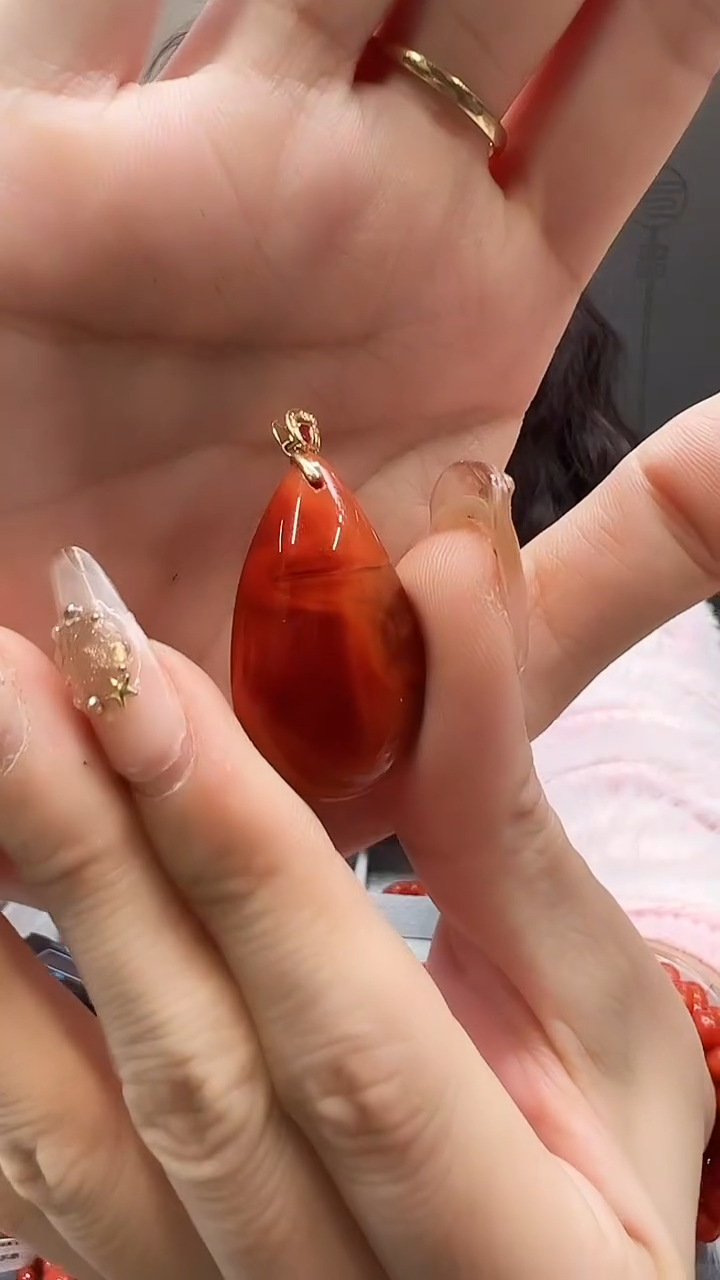 【闪购商品】南红玛瑙吊坠18K金镶嵌/XY