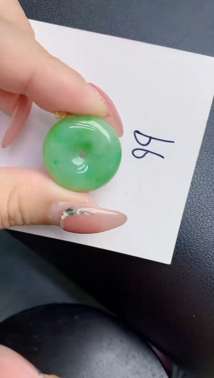 【闪购商品】翡翠颈饰18K金镶嵌000000000