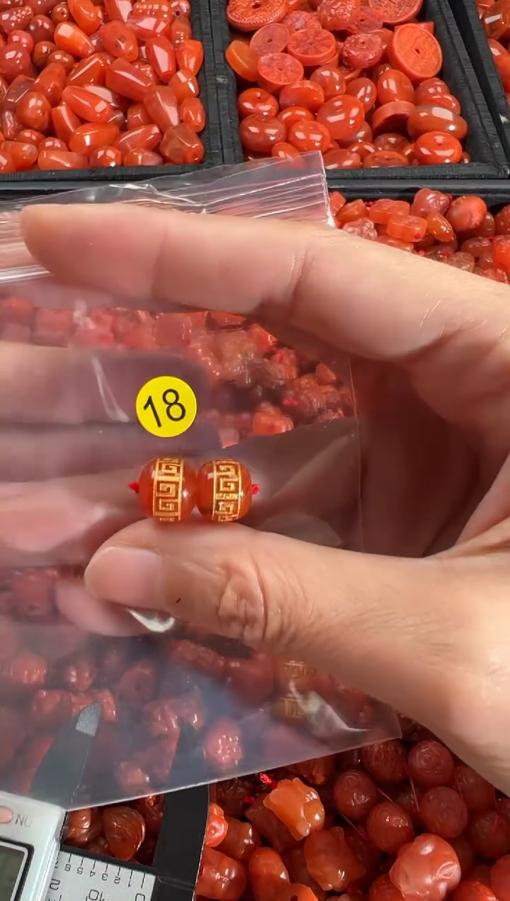 【闪购商品】南红玛瑙颈饰未镶嵌1
