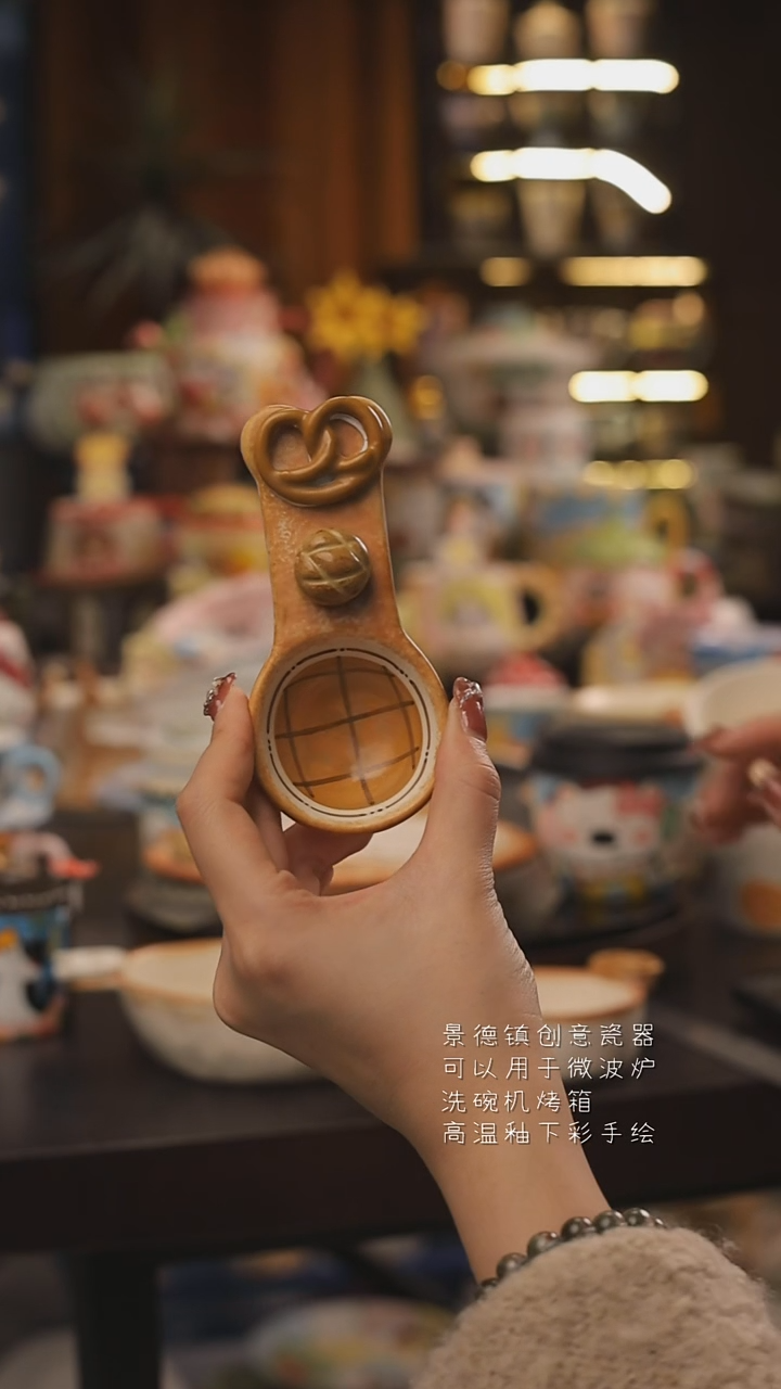 景德镇釉下彩绘设计师款式陶瓷