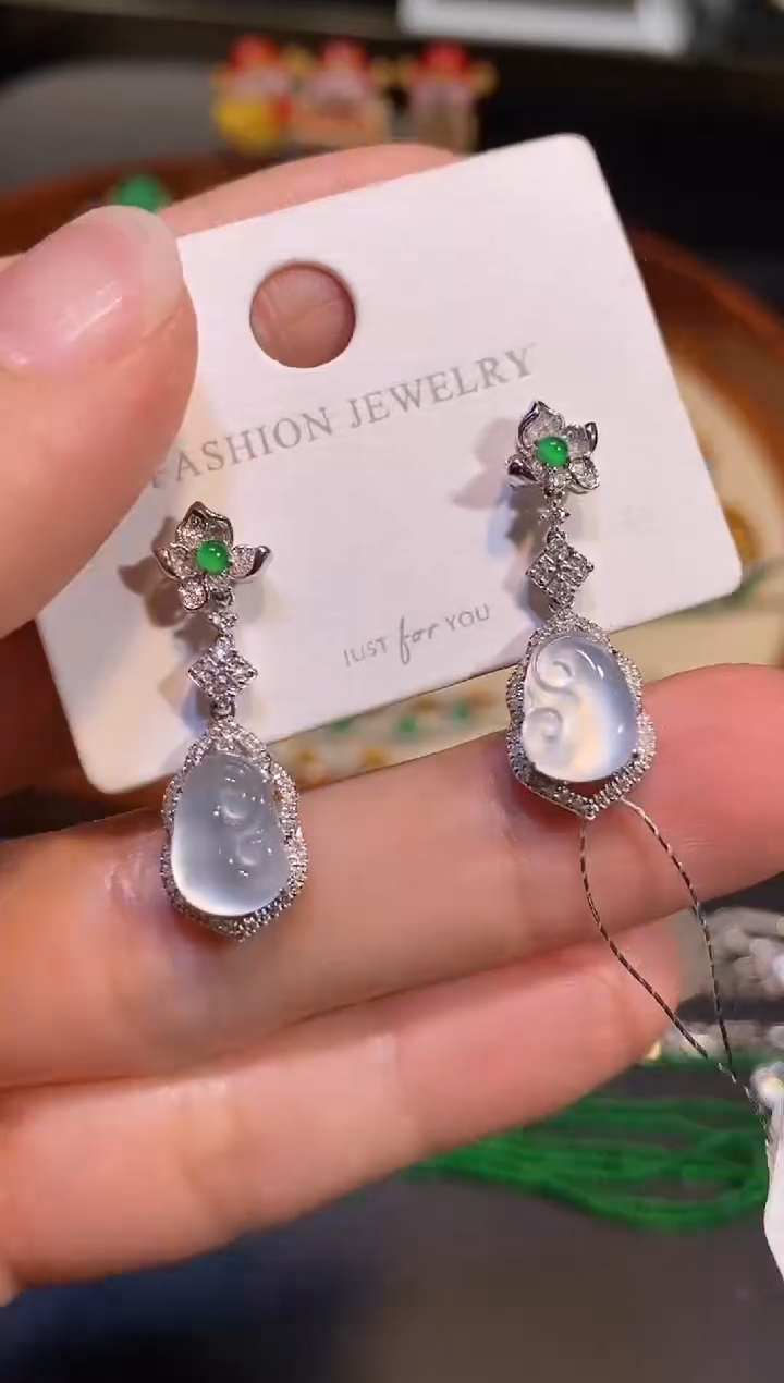 【闪购商品】翡翠耳饰18K金镶嵌耳饰