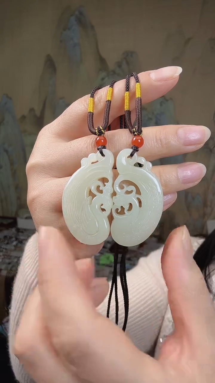 颈饰未镶嵌和田玉.