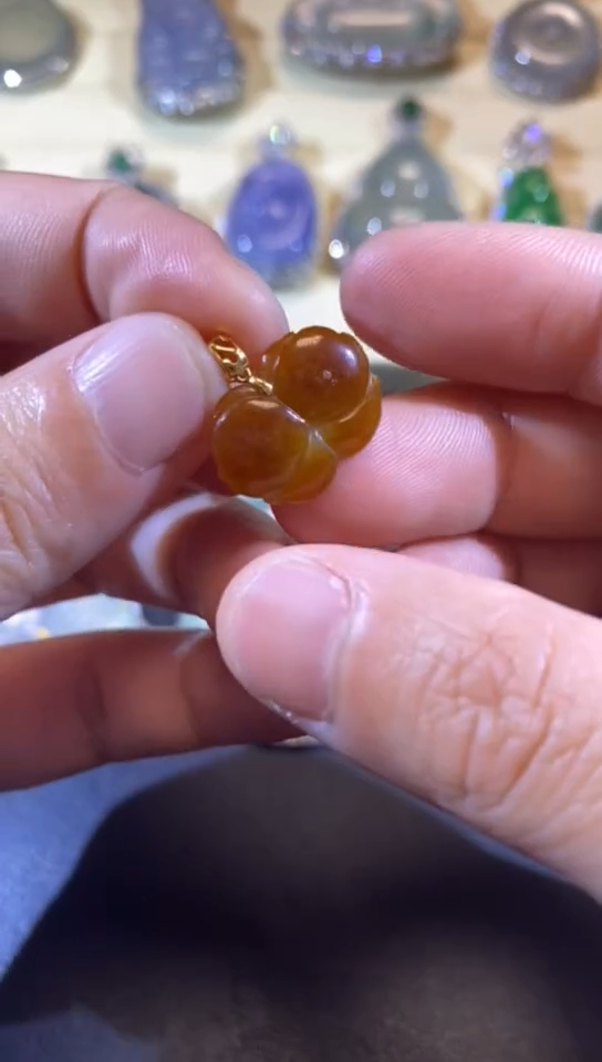【闪购商品】翡翠吊坠(不含链)18K金镶嵌缅甸天然A货翡翠