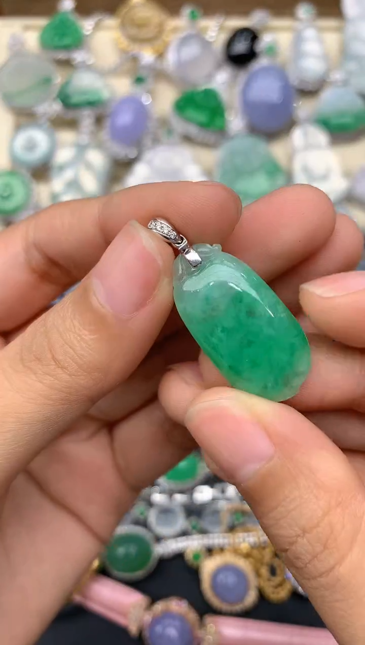 【闪购商品】翡翠颈饰18K金镶嵌51-中国好珍宝