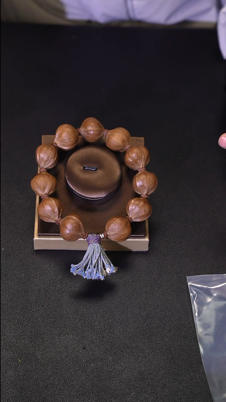 手串/手链橄榄核........2.3三花铁蒜头