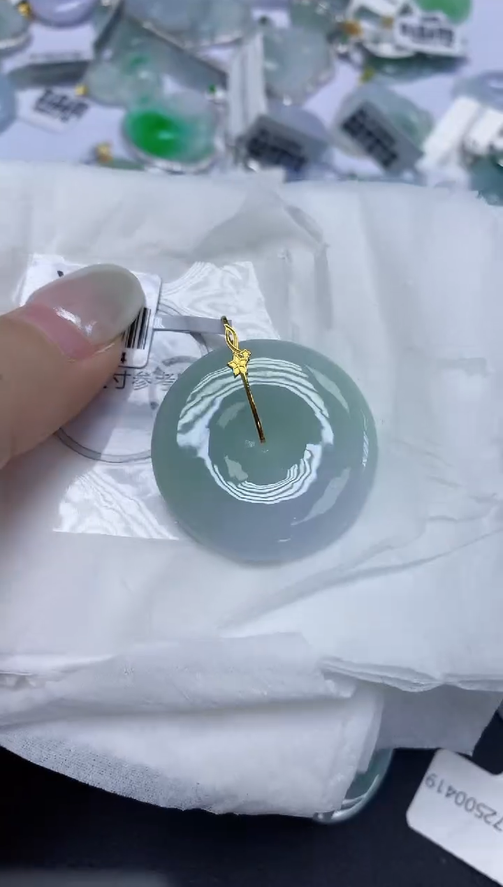 翡翠18K金镶嵌颈饰天然缅甸翡翠A货百元以上9元证书费自理