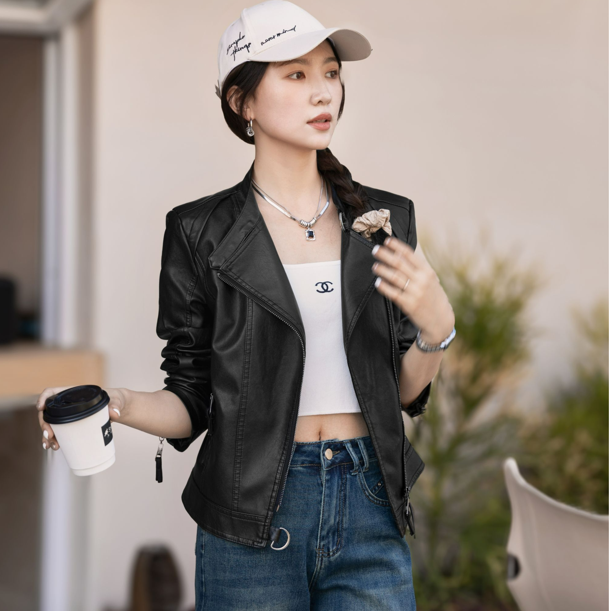 2025年早秋真皮短款皮衣女洋气网红显瘦时尚气质修身外套简约百搭