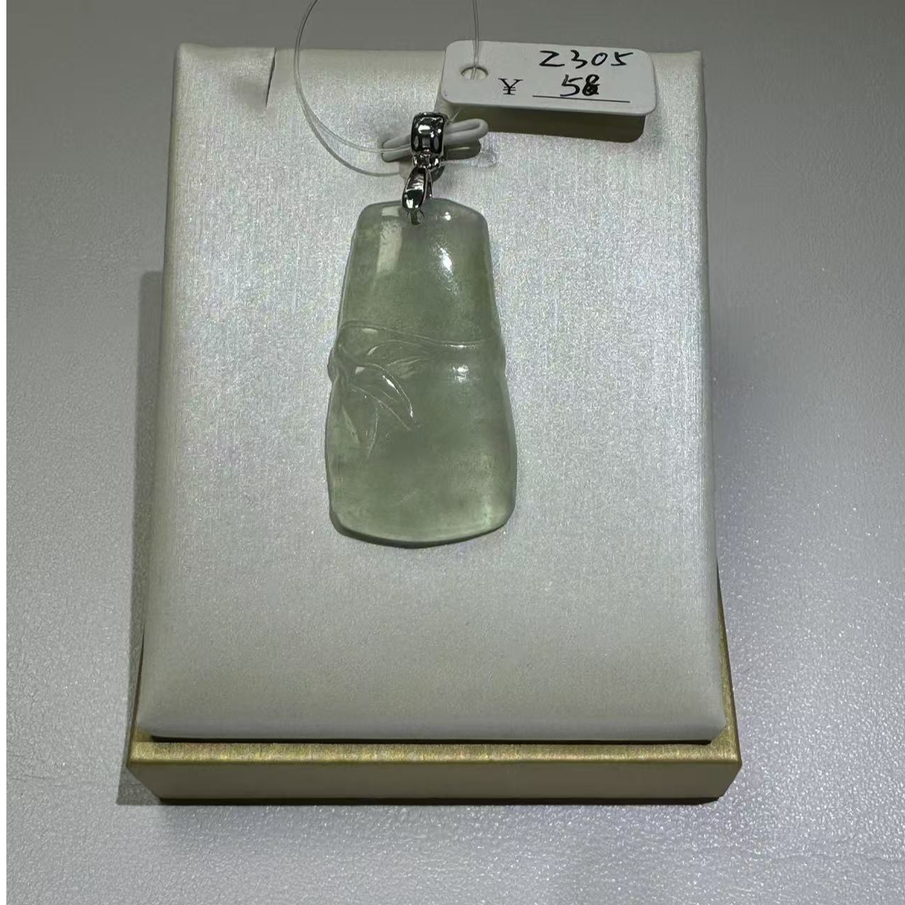 Z305时尚男女款吊坠