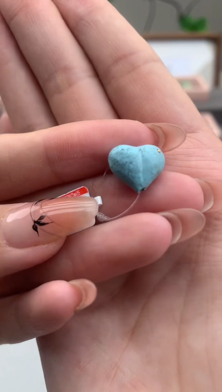 绿松石未镶嵌雕刻C25