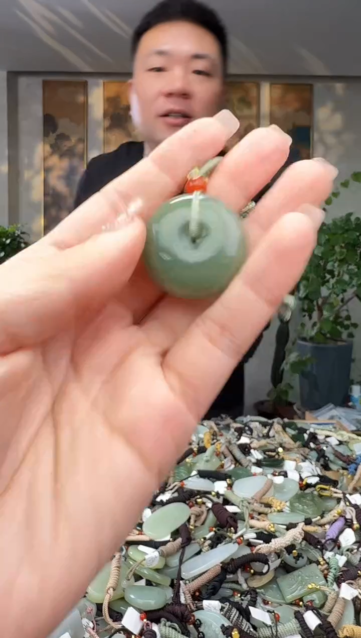 颈饰未镶嵌和田玉拍一发一多样性发货