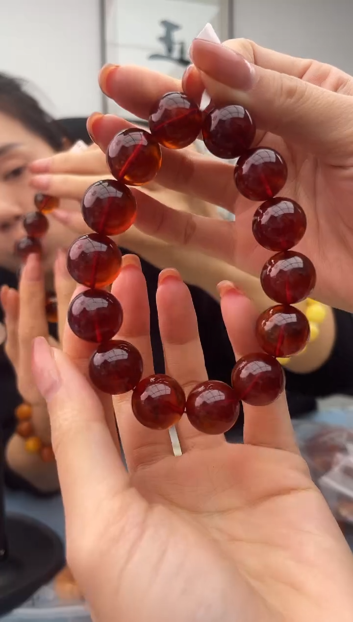 【闪购商品】琥珀珠宝奇石未镶嵌微瑕假一罚十，027.15