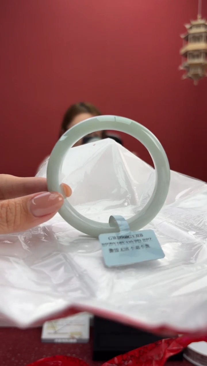 【闪购商品】翡翠手镯未镶嵌17手镯