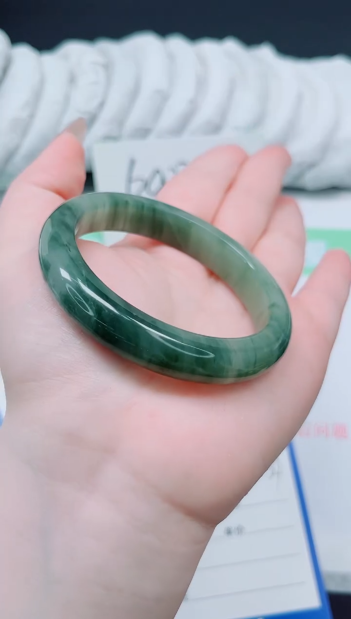 石英质玉手镯未镶嵌34-圈口：56.3