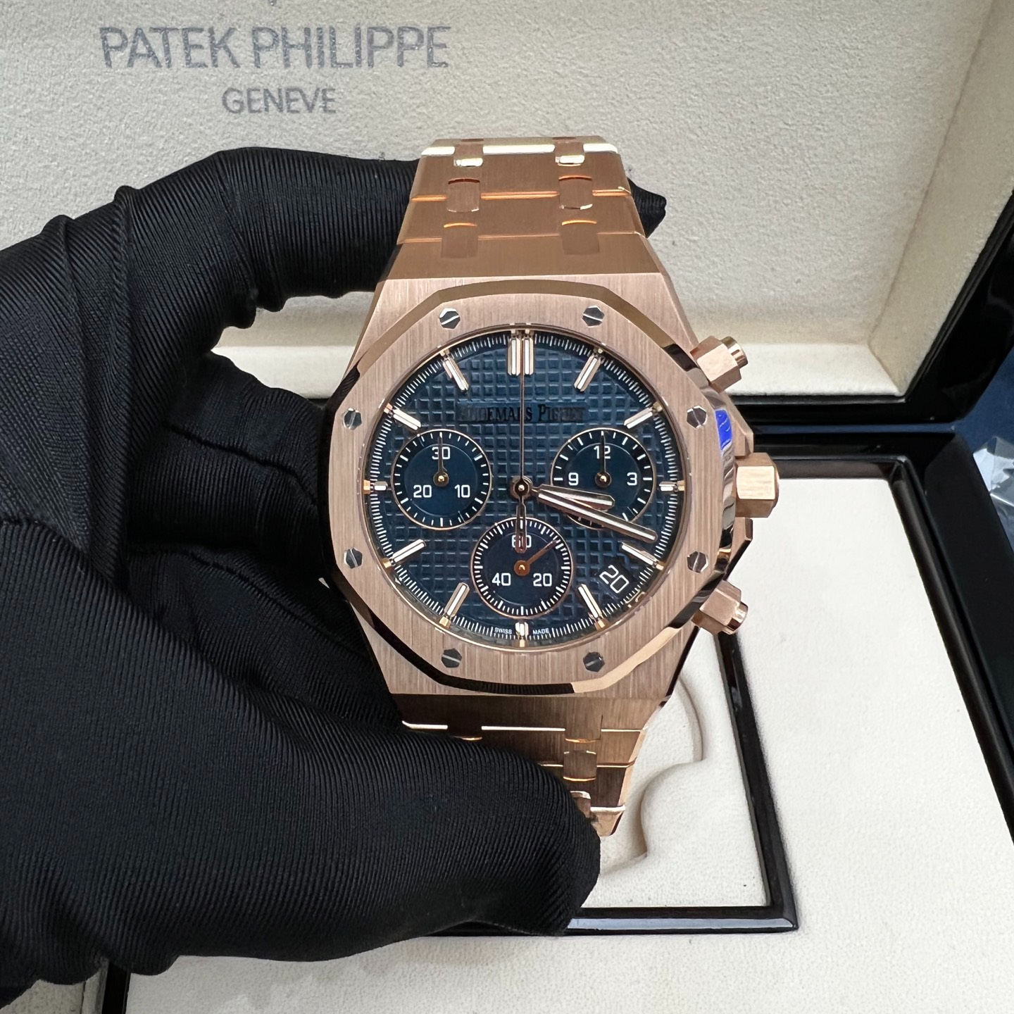 95新 Audemars Piguet/爱彼 爱彼皇家橡树26240OR蓝盘，22年全套