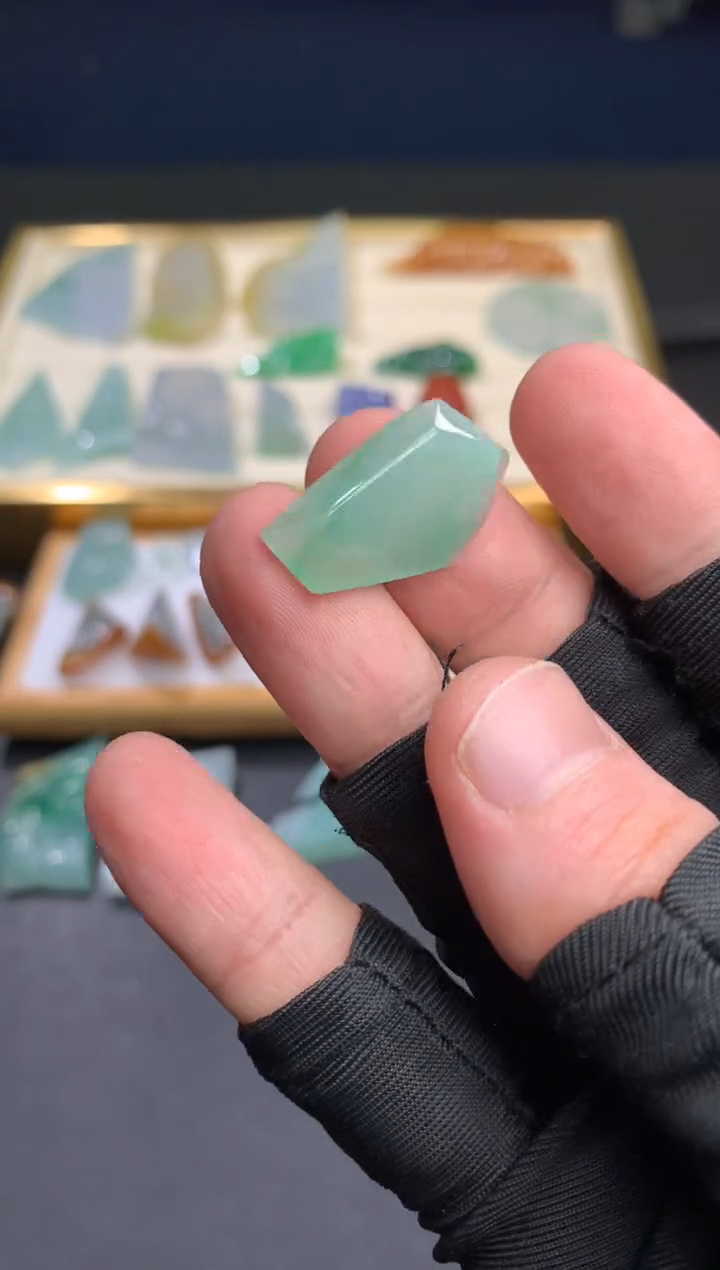 【闪购商品】定制翡翠未镶嵌