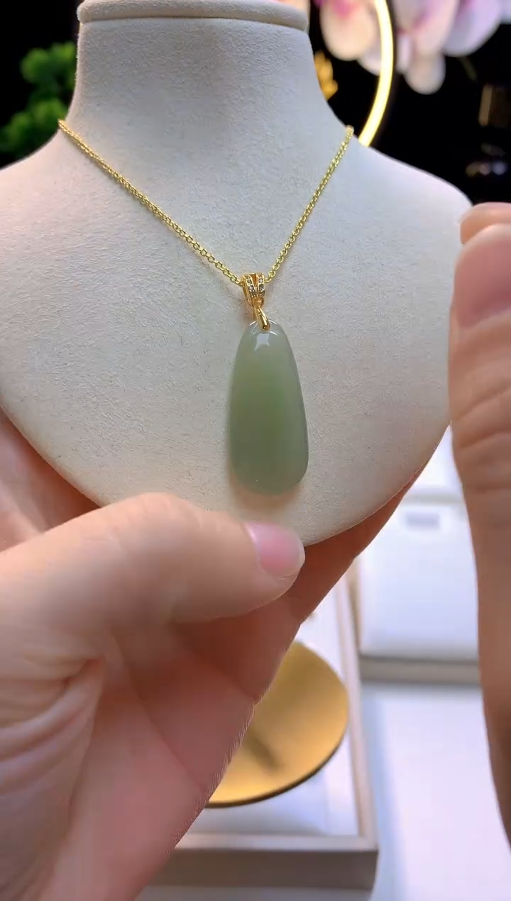 【闪购商品】和田玉吊坠银S925镀金镶嵌小长条