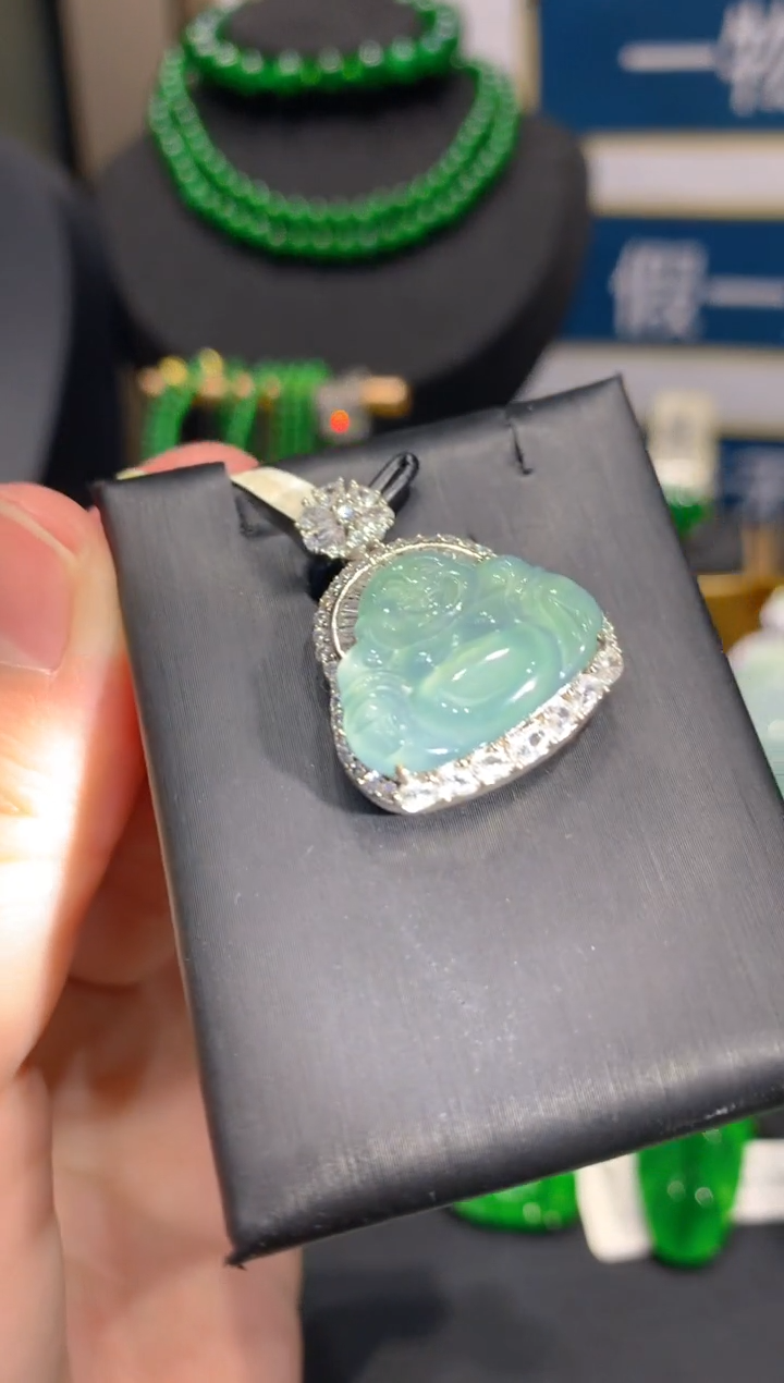 颈饰未镶嵌翡翠2一季