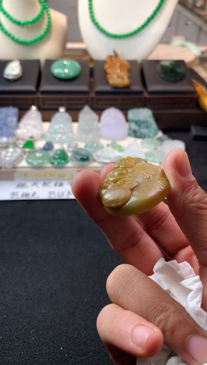 未镶嵌定制翡翠林*城3332毛货不退不换