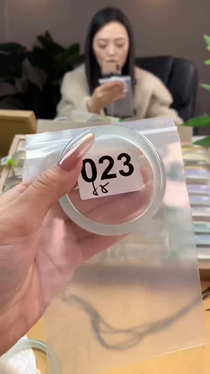 【闪购商品】玛瑙/玉髓手镯未镶嵌023