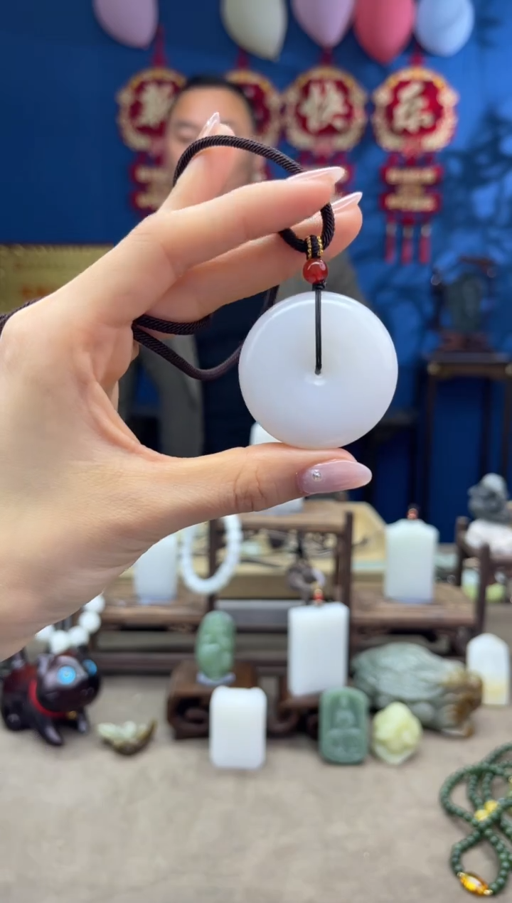 【闪购商品】和田玉颈饰未镶嵌1