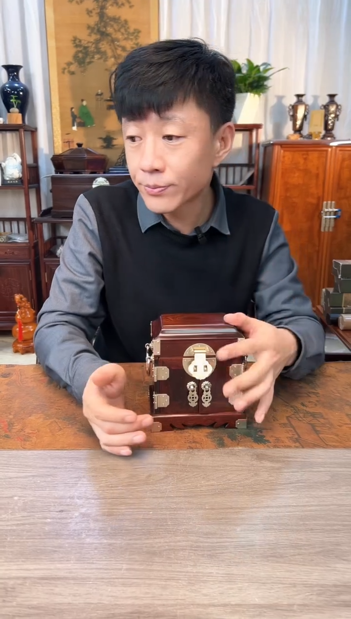 【闪购商品】紫檀木类成套家具小叶紫檀  官皮箱14