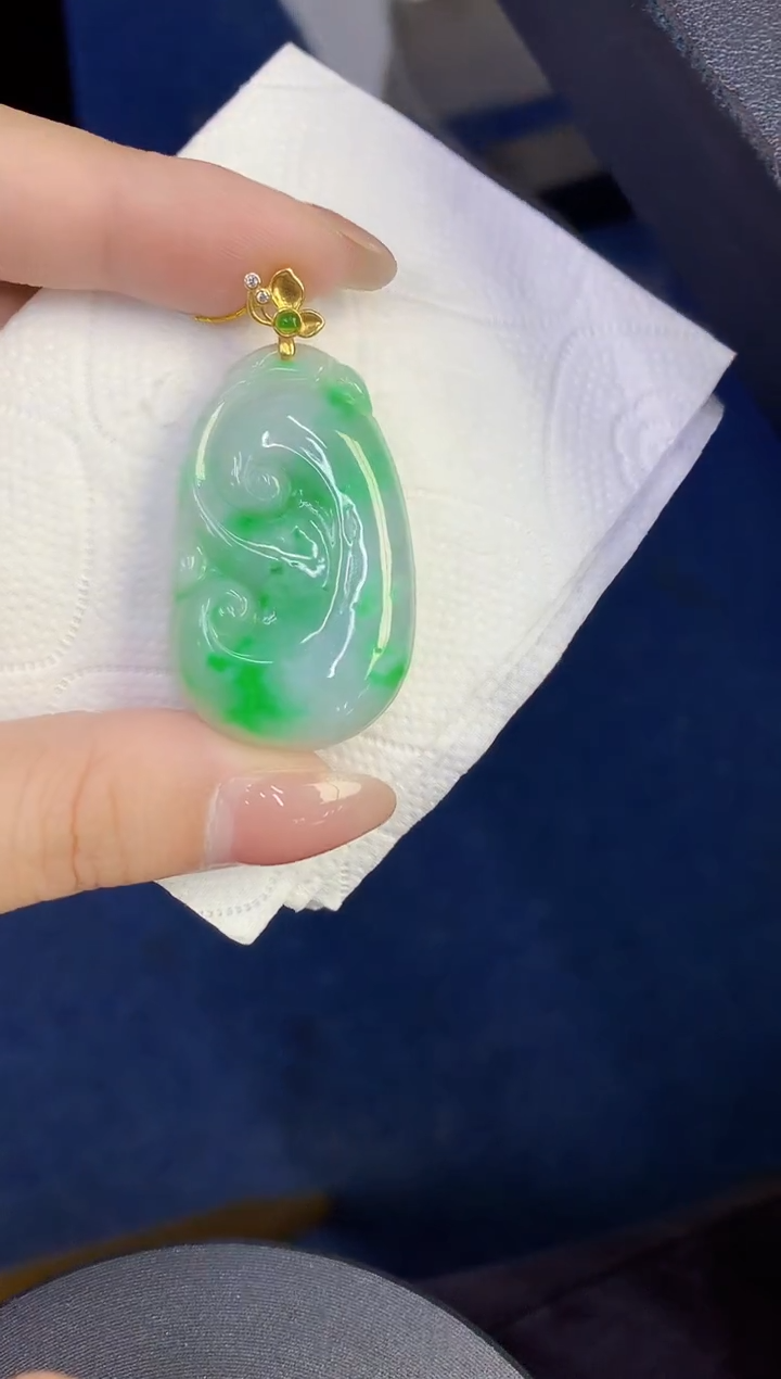 颈饰未镶嵌翡翠缅甸天然翡翠A货