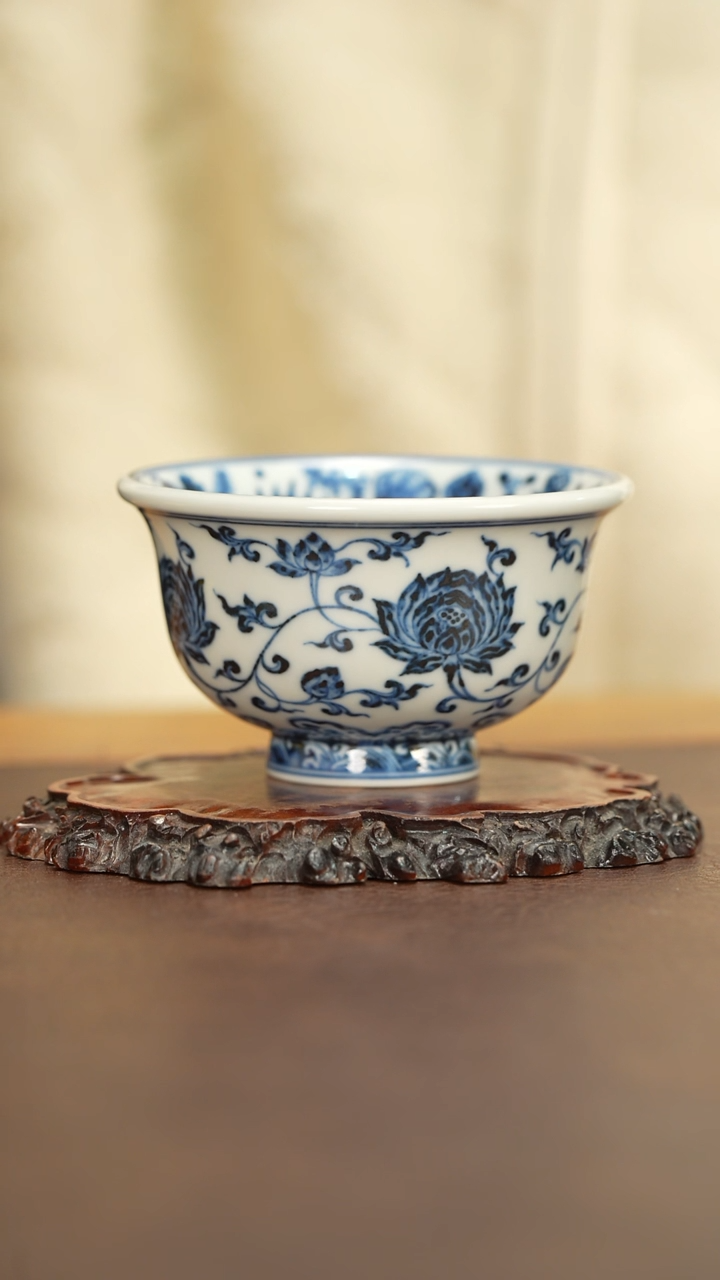 【闪购商品】丰雅赏玩外缠枝内鱼藻压手杯