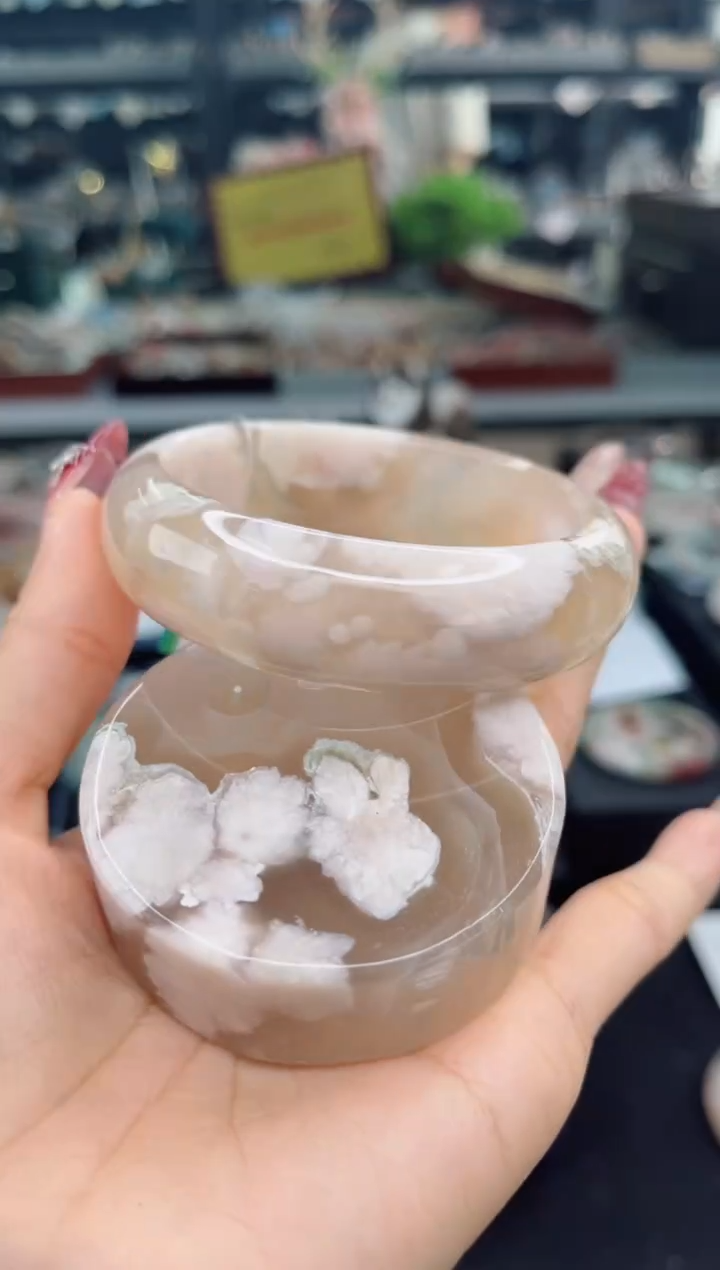 【闪购商品】石英质玉手镯未镶嵌60圈口（赠品镯心）1646591