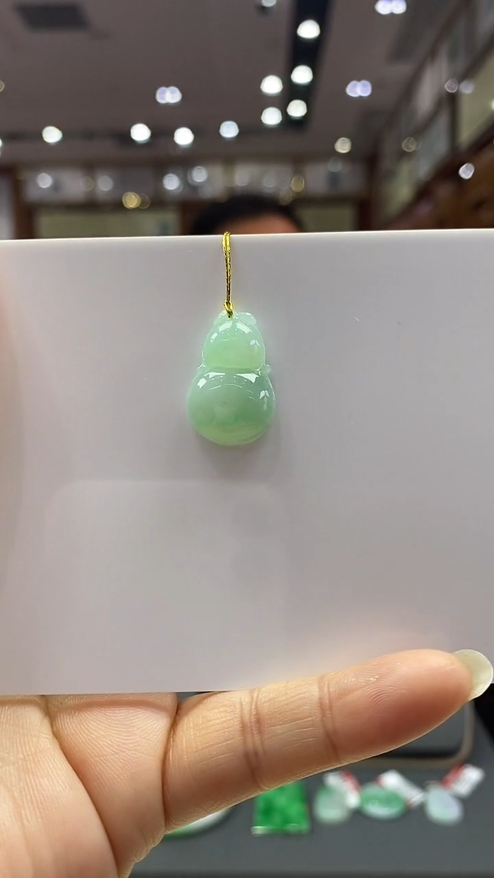 颈饰未镶嵌翡翠葫芦
