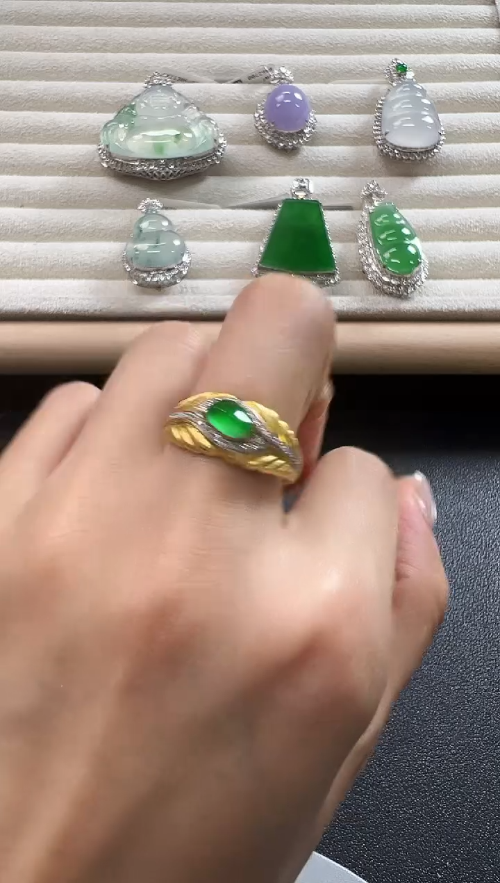 18K金镶嵌戒指翡翠KWJ1206-003