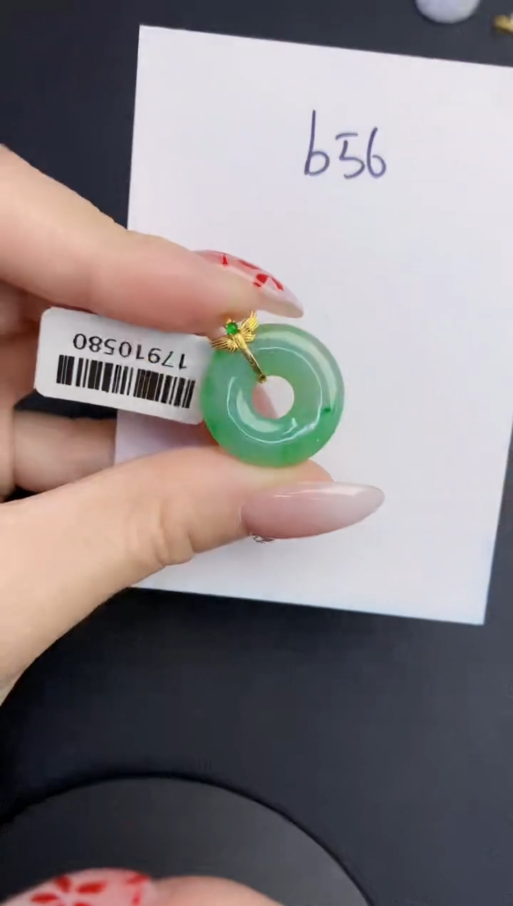 【闪购商品】翡翠颈饰18K金镶嵌0000000000