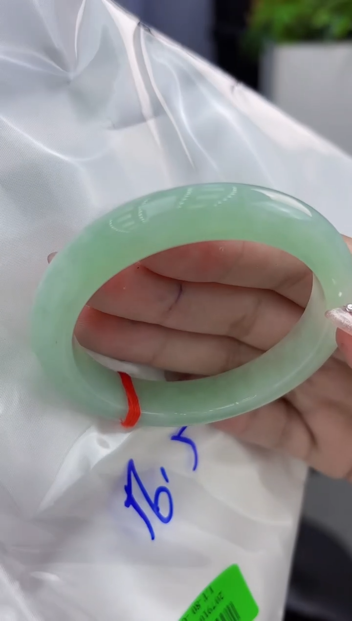 【闪购商品】翡翠手镯未镶嵌翡翠手镯