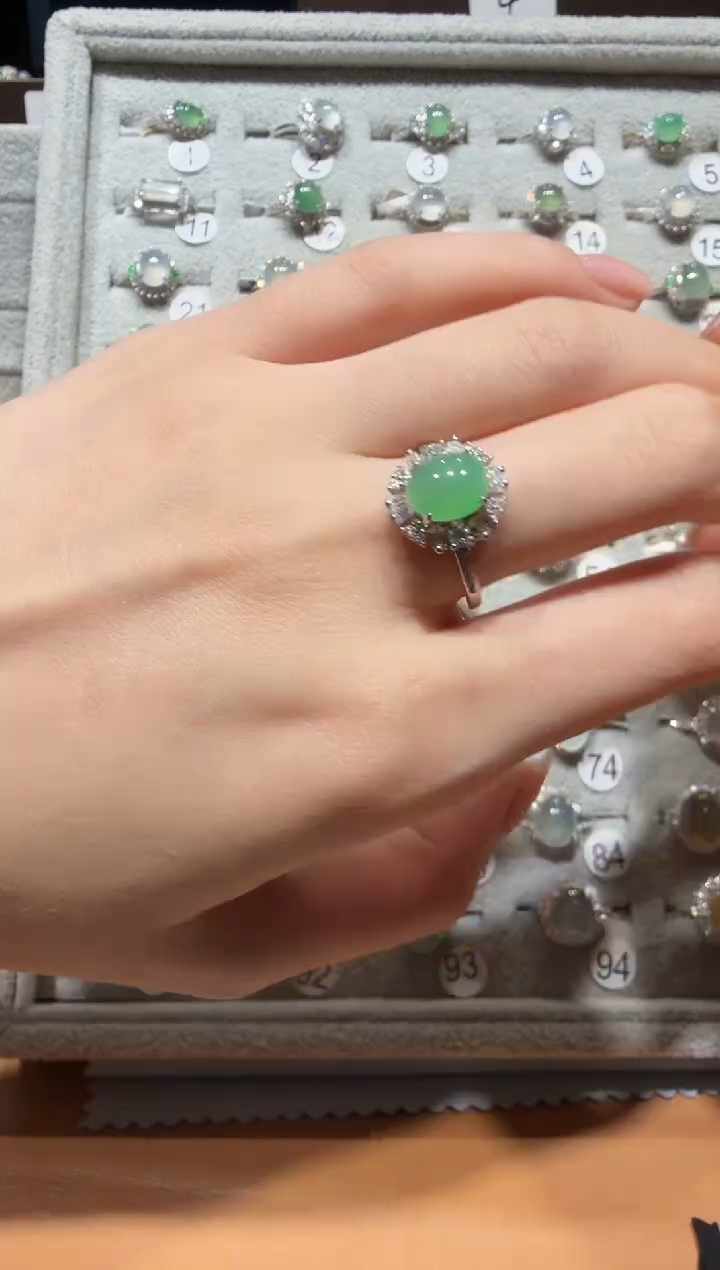 银S925镶嵌戒指翡翠925银镶缅甸A货翡翠戒指