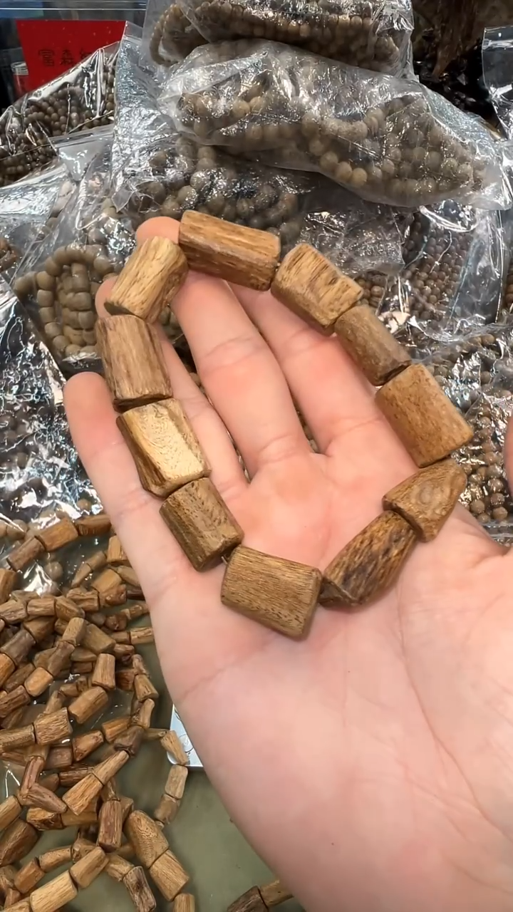 越南顺化红土瘤疤随形单圈24g