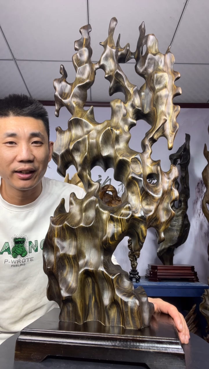 金丝楠木雕款一**常金丝楠木工艺品摆件