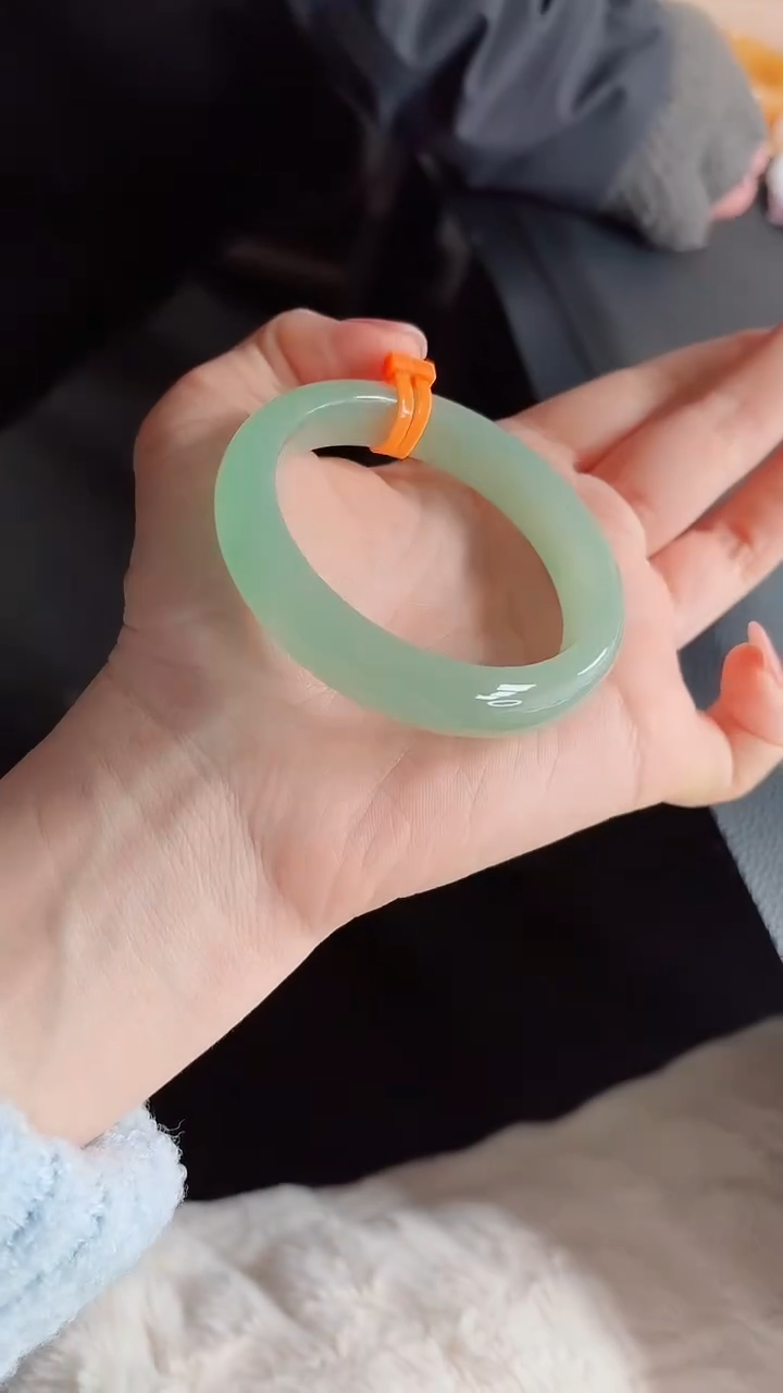 【闪购商品】石英质玉手镯未镶嵌438