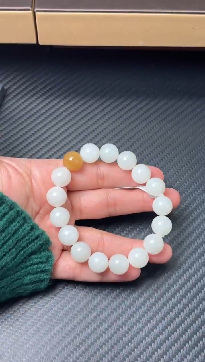 未镶嵌手串和田玉且末金山微色差卡12 