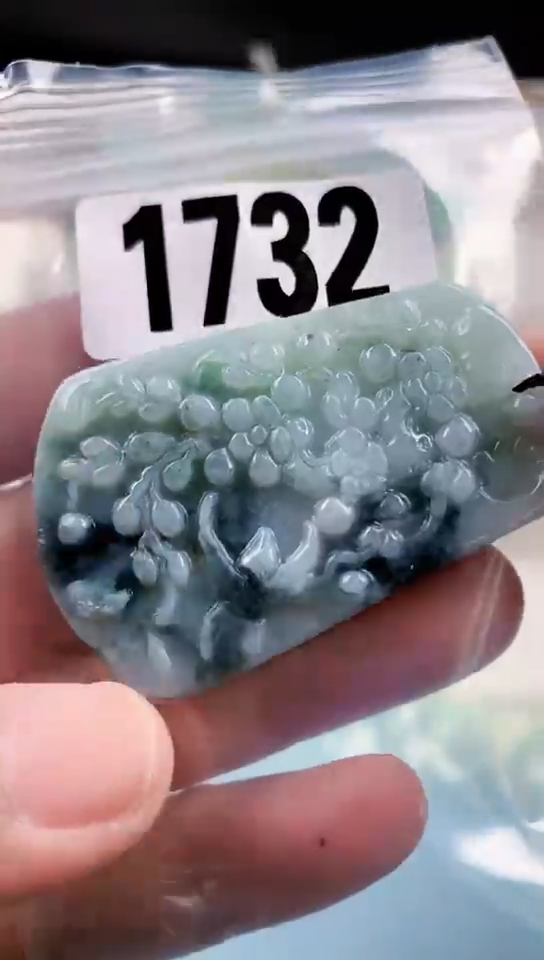 【闪购商品】翡翠挂件未镶嵌天然翡翠吊坠挂件
